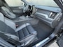 Volvo XC60 2.0 T6 Plug-in hybrid AWD Plus Black Edition Panorama dak / Extra getint glas / 360 camera / Contourstoelen / keyless drive/entry / Head up display