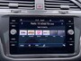 Volkswagen Tiguan Allspace 1.5 TSI R-Line Business+ 7p. | Panodak | Camera | Zwenkbare trekhaak | Stoelverwarming |