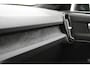 Volvo EX40 Single Motor Extended Range Plus 82 kWh | Trekhaak | Verwarmbare voorstoelen en stuurwiel | Keyless | Apple carplay/Android auto | Adaptieve cruise control | Warmtepomp