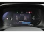 Volvo EX40 Single Motor Extended Range Plus 82 kWh | Trekhaak | Verwarmbare voorstoelen en stuurwiel | Keyless | Apple carplay/Android auto | Adaptieve cruise control | Warmtepomp