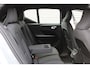 Volvo EX40 Single Motor Extended Range Plus 82 kWh | Trekhaak | Verwarmbare voorstoelen en stuurwiel | Keyless | Apple carplay/Android auto | Adaptieve cruise control | Warmtepomp
