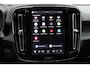 Volvo EX40 Single Motor Extended Range Plus 82 kWh | Trekhaak | Verwarmbare voorstoelen en stuurwiel | Keyless | Apple carplay/Android auto | Adaptieve cruise control | Warmtepomp