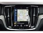 Volvo V60 T8 Twin Engine AWD Inscription | Trekhaak | Panoramadak | Adaptieve Bochtverlichting | BLIS Dodehoekdetectie | Apple Carplay/ Android Auto | Parkeercamera | Verwarmbare Voorstoelen | Navigatie