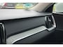 Volvo V60 T8 Twin Engine AWD Inscription | Trekhaak | Panoramadak | Adaptieve Bochtverlichting | BLIS Dodehoekdetectie | Apple Carplay/ Android Auto | Parkeercamera | Verwarmbare Voorstoelen | Navigatie