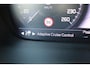 Volvo XC40 1.5 T2 Momentum Business | Semi Elektrische Trekhaak | Luxe Textiele Bekleding | Electronic Climate Controle | Lichtmetalen Velgen 5-Spaaks 18" | Sensus Connect met High Performance Audio | Apple Carplay/Android Auto | DAB Ontvanger | Keyless Start |
