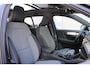 Volvo XC40 1.5 T2 Momentum Business | Semi Elektrische Trekhaak | Luxe Textiele Bekleding | Electronic Climate Controle | Lichtmetalen Velgen 5-Spaaks 18" | Sensus Connect met High Performance Audio | Apple Carplay/Android Auto | DAB Ontvanger | Keyless Start |