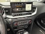 Kia ProCeed 1.4 T-GDI GT-PlusLine / Automaat / NL-Auto / Dealer-Onderhouden / Open-Panodak / Adaptieve Cruise-Control Stop&Go met Stuurhulp / Climate-Control / JBL Premium-Audio / Elektr.-Stoelen met Geheugen / Stuur-/Stoelverwarming V+A / Keyless / LED / Dodehoek-Detectie / Draadloze-Telefoonlader / Apple-Carplay & Android-Auto / DAB Radio-Bluetooth / Navi / Elektr.-Achterklep / PDC met Camera / 18'' LMV / ENZ.