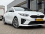 Kia ProCeed 1.4 T-GDI GT-PlusLine / Automaat / NL-Auto / Dealer-Onderhouden / Open-Panodak / Adaptieve Cruise-Control Stop&Go met Stuurhulp / Climate-Control / JBL Premium-Audio / Elektr.-Stoelen met Geheugen / Stuur-/Stoelverwarming V+A / Keyless / LED / Dodehoek-Detectie / Draadloze-Telefoonlader / Apple-Carplay & Android-Auto / DAB Radio-Bluetooth / Navi / Elektr.-Achterklep / PDC met Camera / 18'' LMV / ENZ.