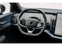 Volvo EX30 P3 Plus Europa 51 kWh | Stoel-/Stuurverwarming | Sfeerverlichting | Draadloos Opladen Telefoon | Camera | Elektisch bedienbare stoelen | Park Assist | DAB | LED Koplampen |