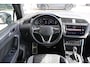 Volkswagen Tiguan 1.4 TSI eHybrid 245pk R-Line Business | SoH 100% | Trekhaak | Panoramadak | Head-up | 360 Camera
