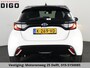Toyota Yaris 1.5 HYBRIDE BLACK & WHITE GARANTIE TOT 3-2031! . APPLE CARPLAY & ANDRIOD AUTO . ACHTERUITRIJ CAMERA . ADAPTIEVE CRUISE CONTROL .