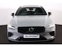 Volvo V60 T6 Recharge AWD Plus Dark - Panorama/schuifdak - IntelliSafe Assist & Surround - 360º Camera - Harman/Kardon audio - Verwarmde voorstoelen, stuur & achterbank - Parkeersensoren voor & achter - Elektr. bedienb. voorstoelen met geheugen - Head up display - Extra getint glas - 19' LMV