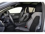 Volvo V60 T6 Recharge AWD Plus Dark - Panorama/schuifdak - IntelliSafe Assist & Surround - 360º Camera - Harman/Kardon audio - Verwarmde voorstoelen, stuur & achterbank - Parkeersensoren voor & achter - Elektr. bedienb. voorstoelen met geheugen - Head up display - Extra getint glas - 19' LMV