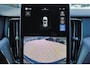 Volvo XC60 T6 Recharge AWD Plus Dark - IntelliSafe Assist & Surround - Harman/Kardon audio - Parkeercamera achter - Verwarmde voorstoelen, stuur & achterbank - Parkeersensoren voor & achter - Elektr. bedienb. voorstoelen met geheugen - Draadloze tel. lader - Extra getint glas - 21' LMV