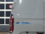 Ford E-Transit Cust. 340 L2H1 Limited 71 kWh | Navigatie/Android/Apple Carplay | LM Velgen 17" | Verwarmde Voorstoelen/Stuur/Voorruit | PDC Voor en Achter + Achteruitrijcamera | Cruise Control | Airco |