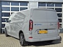 Ford E-Transit Cust. 340 L2H1 Limited 71 kWh | Navigatie/Android/Apple Carplay | LM Velgen 17" | Verwarmde Voorstoelen/Stuur/Voorruit | PDC Voor en Achter + Achteruitrijcamera | Cruise Control | Airco |