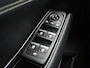 Renault Austral 1.2 E-Tech full hybrid 200 iconic | All-Seasonbanden | Harman Kardon Premium Audio | Stoel- & Stuurwielverwarming | Elektrisch Verstelbare Bestuurdersstoel incl. Geheugenstand | 360-graden Camera | Elektrische Achterklep | 20" LMV 'Effie' | Blind Spot Warning | Android Aurtomotive | Keyless | Draadloze Apple Carplay & Android Auto