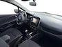 Renault Clio 0.9 TCe Limited | Navigatie | Bluetooth | Parkeersensoren | Onderhoudshistorie | LMV | Airco | Cruise Control | 12 Maanden BOVAG Garantie