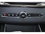 Volvo XC90 T8 Recharge AWD Ultra Dark Exec. Ed. - Luchtvering - Panorama/schuifdak - IntelliSafe Assist & Surround - 360º Camera - Bowers & Wilkins audio - Adaptieve LED koplampen - Verwarmde voorstoelen, stuur & achterbank - Parkeersensoren voor & achter - Elektr. bedienb. voorstoelen met geheugen - Head up display - Draadloze tel. lader - Extra getint glas - 22' LMV
