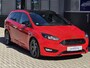 Ford Focus Wagon 1.5 ST-Line Red Edition