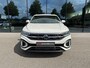 Volkswagen T-Roc 1.5 TSI 150pk DSG R-Line | Trekhaak | Camera | Keyless | Elek. Achterklep | Dode hoek | Rijklaar incl. 1 jaar Bovag garantie