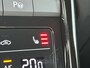 Volkswagen T-Roc 1.5 TSI 150pk DSG R-Line | Trekhaak | Camera | Keyless | Elek. Achterklep | Dode hoek | Rijklaar incl. 1 jaar Bovag garantie