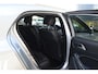 Mercedes-Benz GLA 180 Automaat | Leer | Carplay | Stoelverw. | Navigatie | Achteruitrijcamera | Trekhaak |