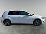 Volkswagen Golf 1.5 150pk TSI Highline Business R Achteruitrijcamera (Rear View) | Parkeersensoren voor & achter | Velgen 'Sebring', 17 inch lichtmetaal
