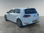 Volkswagen Golf 1.5 150pk TSI Highline Business R Achteruitrijcamera (Rear View) | Parkeersensoren voor & achter | Velgen 'Sebring', 17 inch lichtmetaal