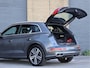 Audi Q5 55 TFSI e quattro Competition S-line | Luchtvering | ACC | Dealer onderhouden |