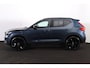 Volvo XC40 B4 Plus Black Edition - Panorama/schuifdak - IntelliSafe Assist & Surround - 360º Camera - Harman/Kardon audio - Verwarmde voorstoelen & stuur - Parkeersensoren voor & achter - Elektr. bedienb. voorstoelen met geheugen links - Draadloze tel. lader - Extra getint glas - 20' LMV