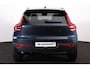 Volvo XC40 B4 Plus Black Edition - Panorama/schuifdak - IntelliSafe Assist & Surround - 360º Camera - Harman/Kardon audio - Verwarmde voorstoelen & stuur - Parkeersensoren voor & achter - Elektr. bedienb. voorstoelen met geheugen links - Draadloze tel. lader - Extra getint glas - 20' LMV