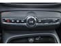 Volvo XC40 B4 Plus Black Edition - Panorama/schuifdak - IntelliSafe Assist & Surround - 360º Camera - Harman/Kardon audio - Verwarmde voorstoelen & stuur - Parkeersensoren voor & achter - Elektr. bedienb. voorstoelen met geheugen links - Draadloze tel. lader - Extra getint glas - 20' LMV
