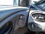 Ford Focus Wagon 1.6-16V Futura Automaat-Clima-Leder