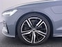 Volvo V60 2.0 T6 Plug-in hybrid AWD R-Design | SoH 95,7% | Long Range | Panoramadak | Trekhaak | H&K | Camera!