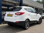 Hyundai ix35 1.6i GDI Go! / NL-Auto / Trekhaak / Half-Leder / Stoelverwarming Voor+Achter / Cruise-Control / Climate-Control / Radio-Bluetooth / Navi / Privacy-Glass / Elektr.-Pakket / PDC-Achter met Camera / LMV 17'' / All-Season / ENZ.