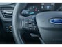 Ford Focus 1.0 ST-Line X Business Trekhaak | Stoelverwarming | Stuurverwarming | Head up display | Camera | Pdc | Carplay | Voorruitverwarm