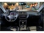 Volkswagen Tiguan 1.4 TSI ACT Highline Business R-Line Leder Topcomfort, Panorama dak, ACC, Camera, Memory, Stuur verwarming, Active digital Dash, Active Lightning/ Spiegel/ Park Ass pakket, Trekhaak electr, Lmv.