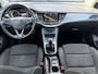 Opel Astra Sports Tourer 1.4 Turbo Online Edition ✓150pk✓2e Eigenaar✓Camera✓Carplay✓Navi✓Pdc V+A✓Stoelverw✓Stuurverw✓Clima✓Cruise✓Lm velgen✓6 Bak✓Comfortstoelen✓Dealer Onderhouden✓N.A.P✓Bj 12-2018✓Apk tot 01-2027