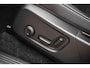 Volvo EX40 Single Motor Extended Range Ultra Black Edi 82 kWh | Europa | Harman Kardon audio | 20" | Schuif-/kanteldak | Getint Glas | Elektrische stoelverstelling | Nubuck bekleding | Adaptive Cruise Control | Dodehoekdetectie |