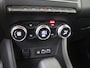 Renault Captur 1.6 E-Tech full hybrid 145 PK evolution | Automaat | Navigatie | Parkeersensoren Voor + Achter | Parkeer Camera Achter | Airco