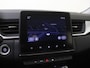 Renault Captur 1.6 E-Tech full hybrid 145 PK evolution | Automaat | Navigatie | Parkeersensoren Voor + Achter | Parkeer Camera Achter | Airco