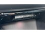 Volkswagen Golf 1.5 eTSI R-Line Edition,Schakel 6BAK,Carplay,Stoelverw,Assist,Sfeerverlichtimg