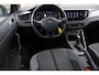 Volkswagen Polo 1.0 TSI Highline 115PK / 85kW DSG, 1e eigenaar, nieuw door ons geleverd en onderhouden, R-Line in- en exterieur, LED verlichting, achteruitrijcamera (Rear View), 17" 'Sebring' LMV, digital cockpit pro, parkeersensoren voor en achter (PDC), privacy glas, Executive pakket (navigatie, DAB+, Apple Carplay & Android Auto), licht- en zicht pakket, elektrisch verstel-, verwarm- en inklapbare buitenspiegels (Spiegel pakket) etc.