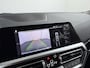 BMW 3-Serie 318i High Executive | LUXE! | Laser Light! | Assisted Driving! | Stoelverwarming!