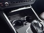 BMW 3-Serie 318i High Executive | LUXE! | Laser Light! | Assisted Driving! | Stoelverwarming!