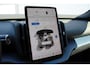 Volvo EX30 Single Motor Extended Range Plus 69 kWh | Verwarmbare voorstoelen en stuurwiel | Apple carplay/Android auto | Adaptieve cruise control | Warmtepomp | Keyless | Achteruitrijcamera en voor + achter sensoren |