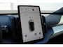 Volvo EX30 Single Motor Extended Range Plus 69 kWh | Verwarmbare voorstoelen en stuurwiel | Apple carplay/Android auto | Adaptieve cruise control | Warmtepomp | Keyless | Achteruitrijcamera en voor + achter sensoren |