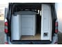 Ford Transit Custom Buscamper 'Nugget' Titanium 2.0ltr.-170pk AUTOMAAT ! 2.0-170pk Ecoblue 320 L1 Nugget Titanium Automaat. Op weg naar de vrijheid ? Kies voor deze luxe Ford Transit 'Nugget' bus-camper ! Volautm. airco dual, draaibare voorstoelen, hefdak, elektr. trekhaak, LM wielen, camera, Westfalia inbouw etc etc