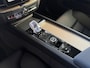 Volvo XC60 2.0 T8 455PK AWD PLUS DARK NIEUWE AUTO HARMAN KARDON 360.CAM STOEL/STUUR VERW LEER vapour grey